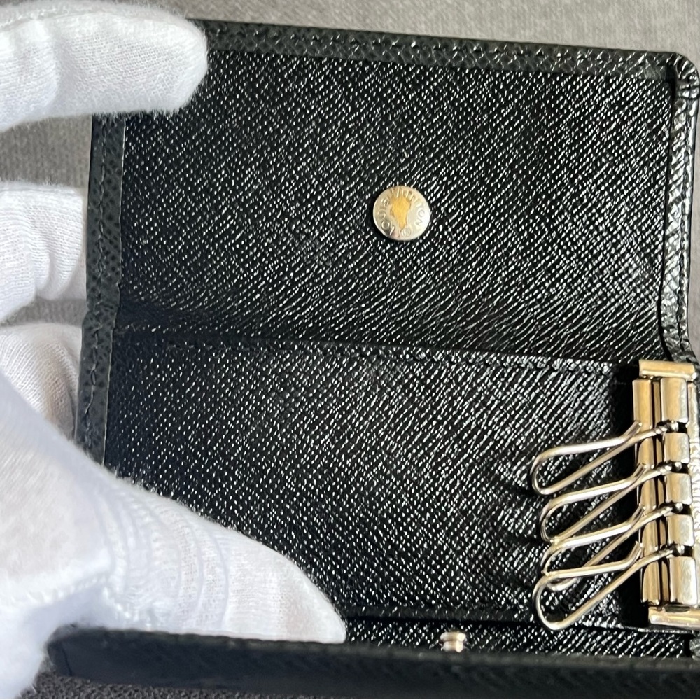 LOUIS VUITTON KEY HOLDER - Picture 5 of 9